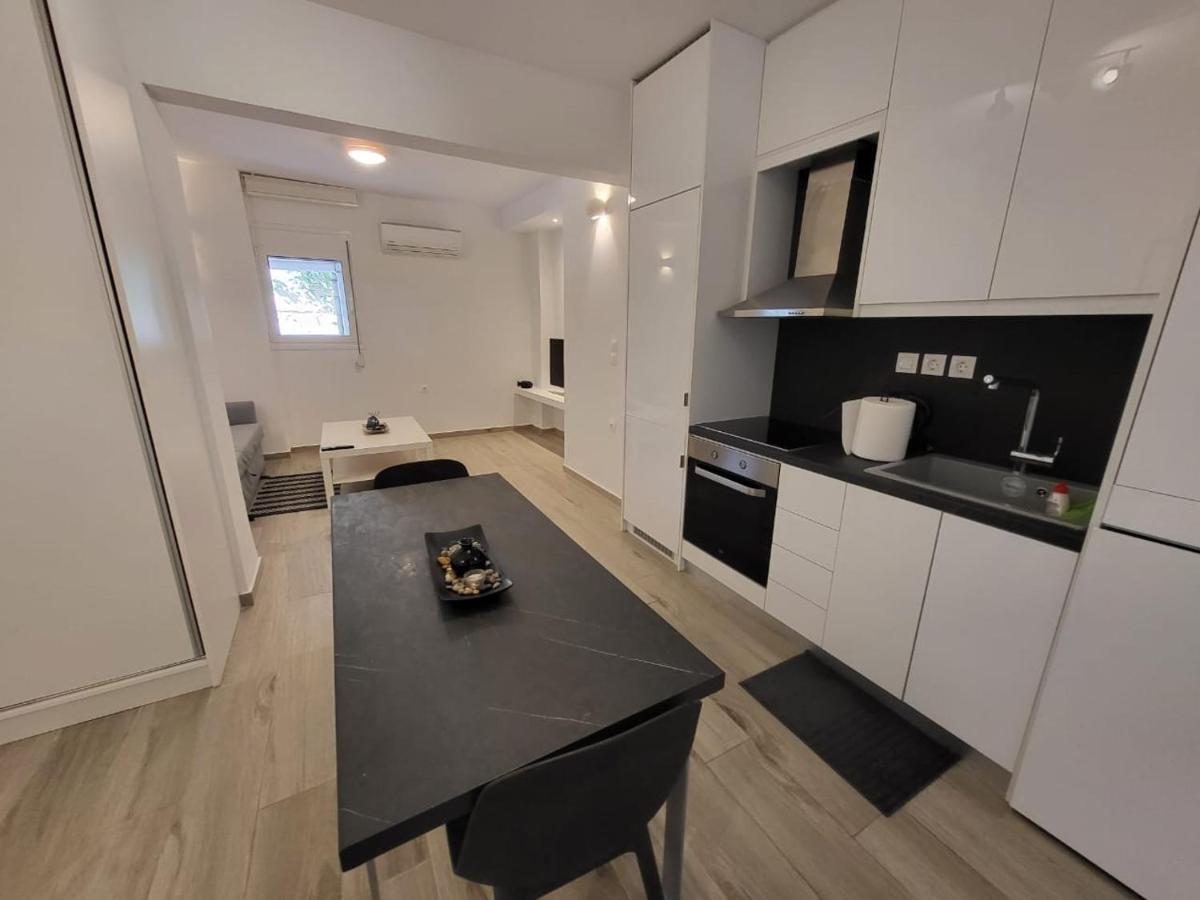 Apartment Near The Center Of Glyfada Atény Exteriér fotografie